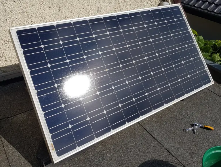 Strom umweltfreundlich selbst erzeugen und dabei auch Geld sparen.